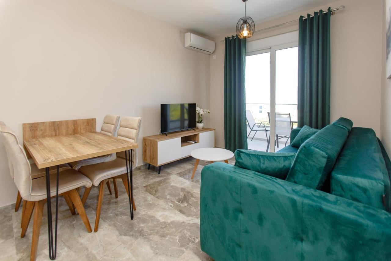 Posejdon Lux Appartement Utjeha Buitenkant foto
