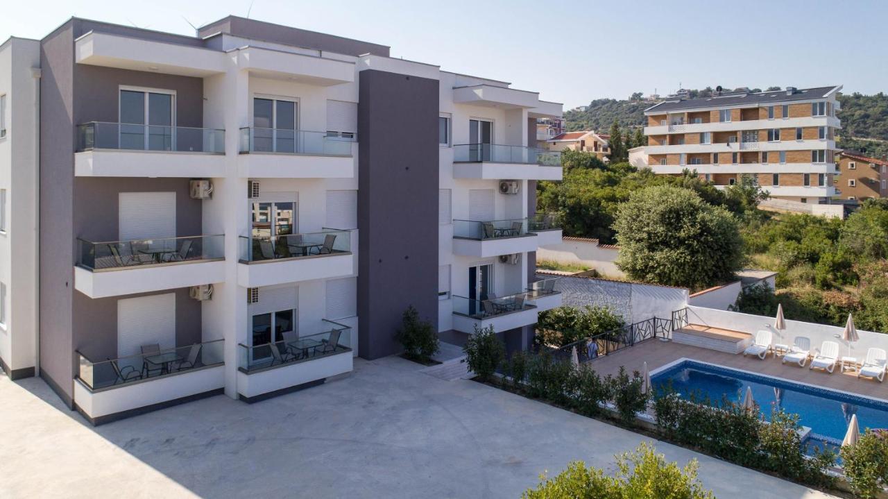 Posejdon Lux Appartement Utjeha Buitenkant foto