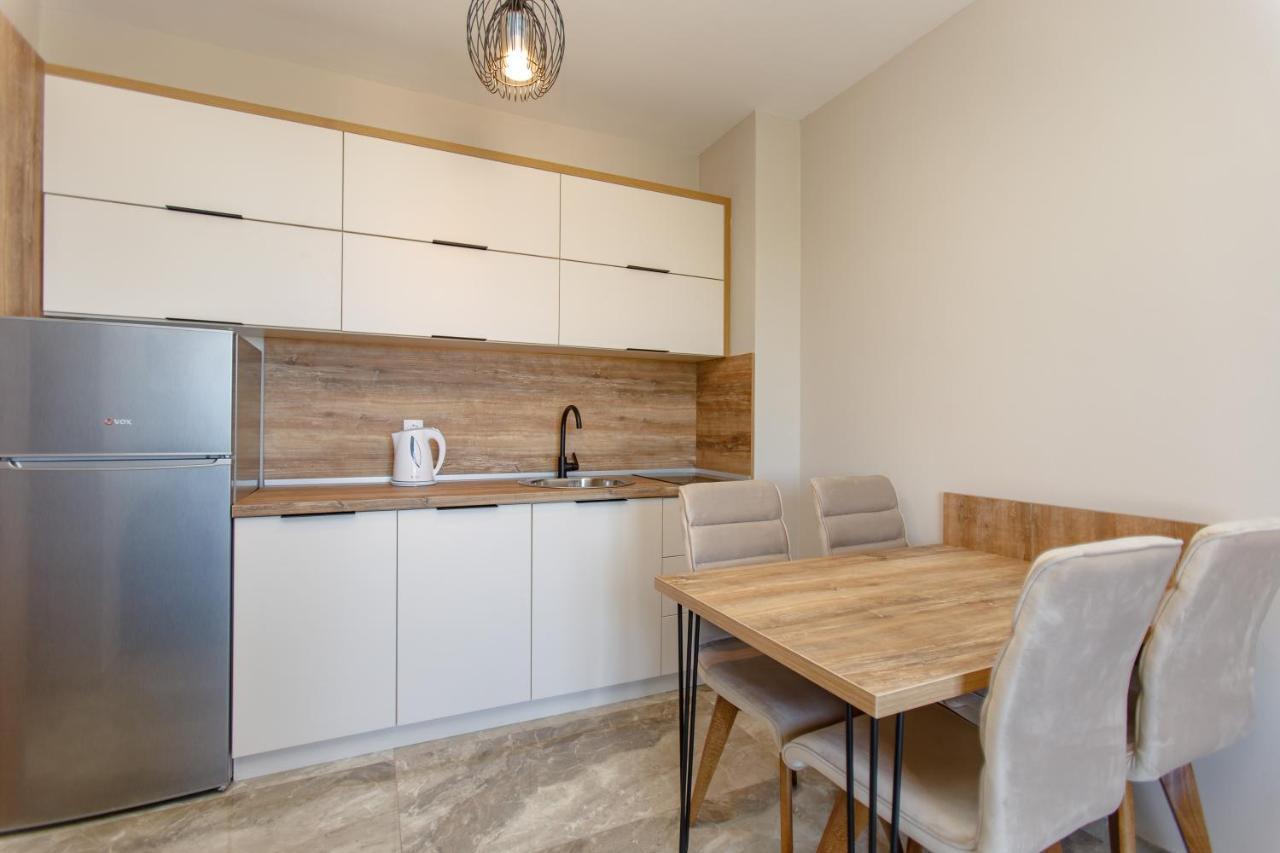 Posejdon Lux Appartement Utjeha Buitenkant foto