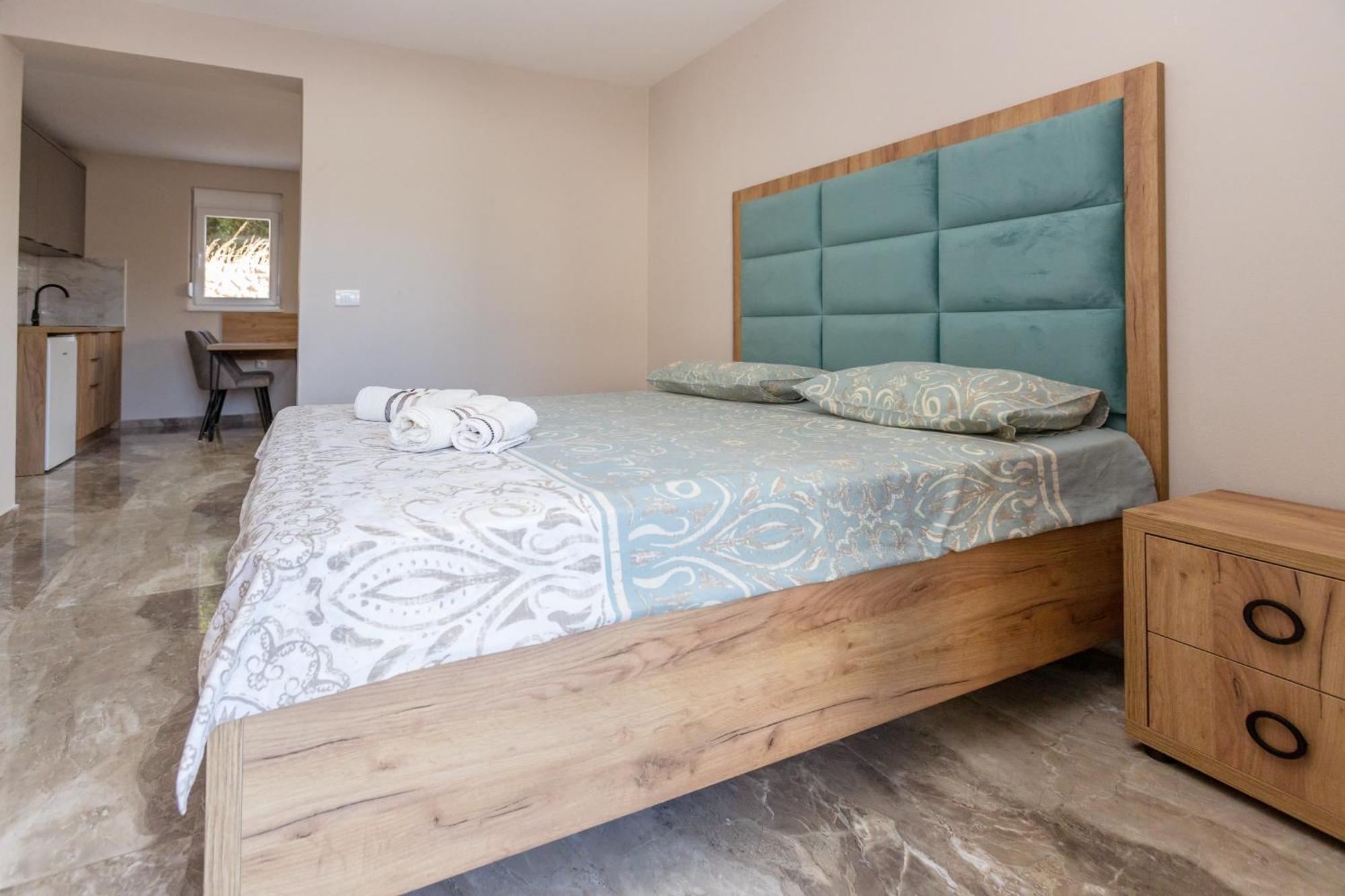 Posejdon Lux Appartement Utjeha Buitenkant foto