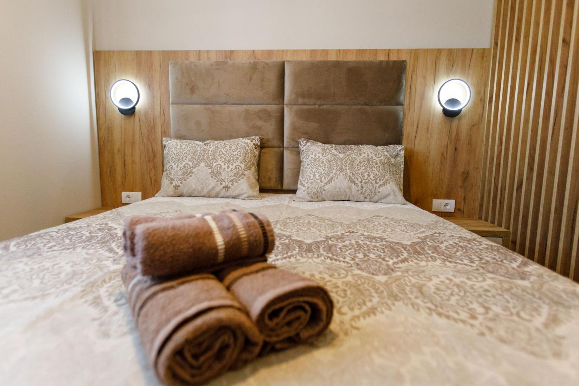 Posejdon Lux Appartement Utjeha Buitenkant foto